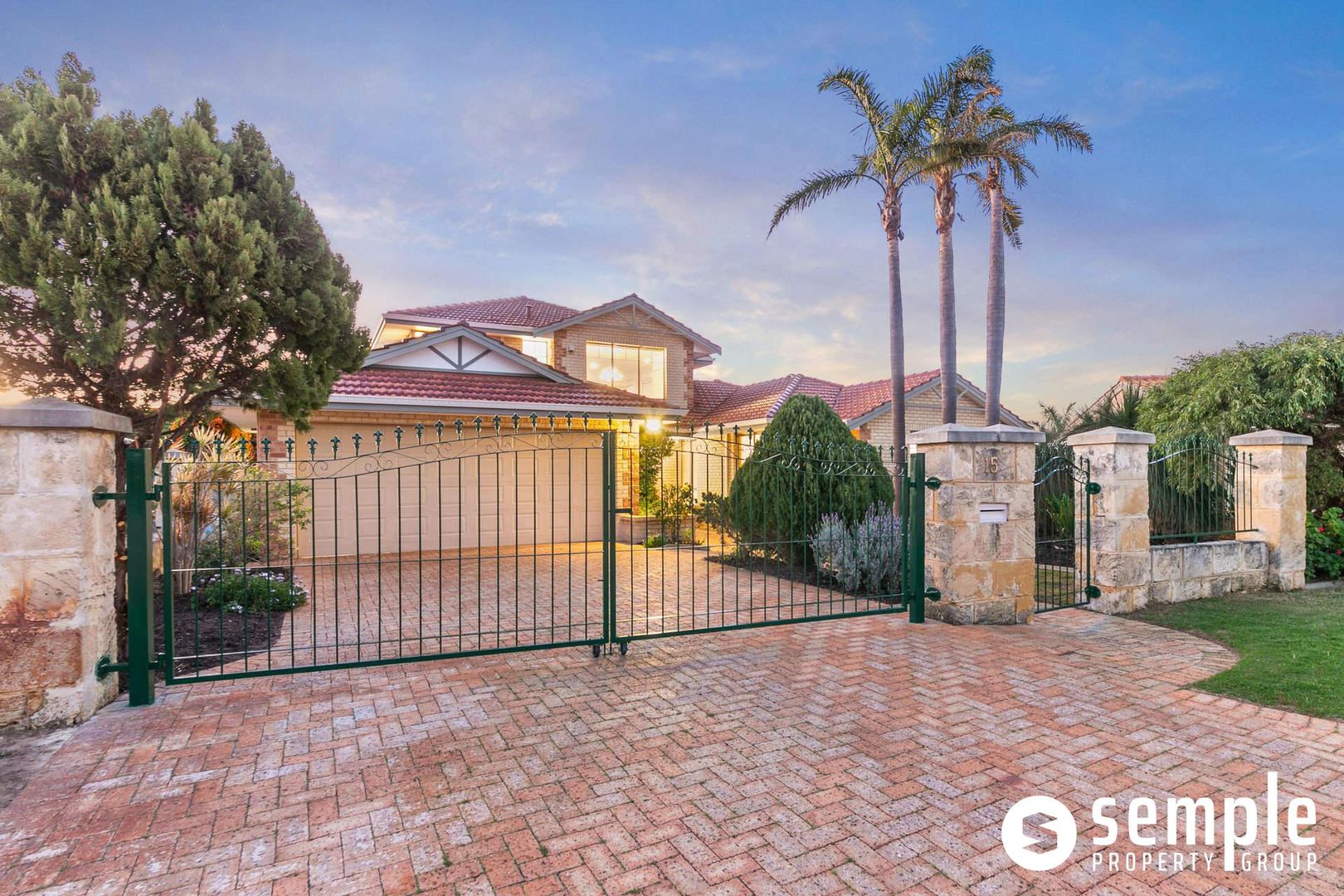 15 Moresby Close, Bibra Lake WA 6163, Image 1