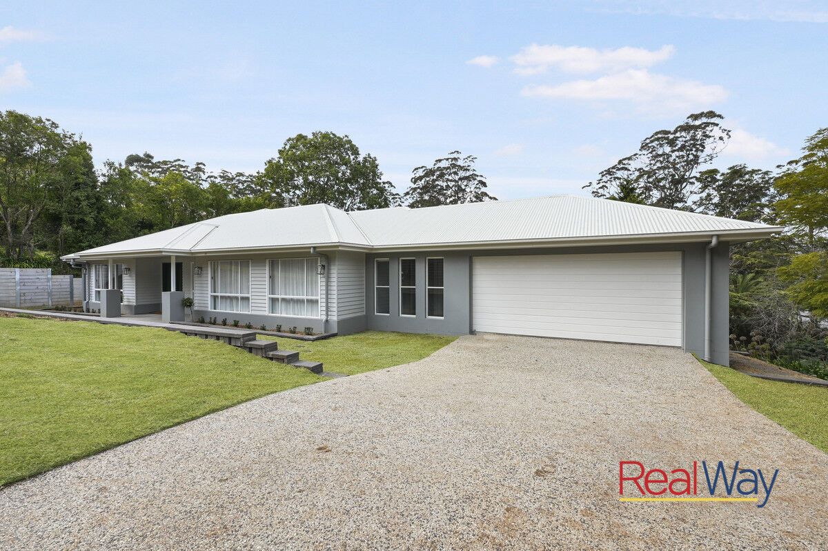 17 Hilltop Crescent, Blue Mountain Heights QLD 4350
