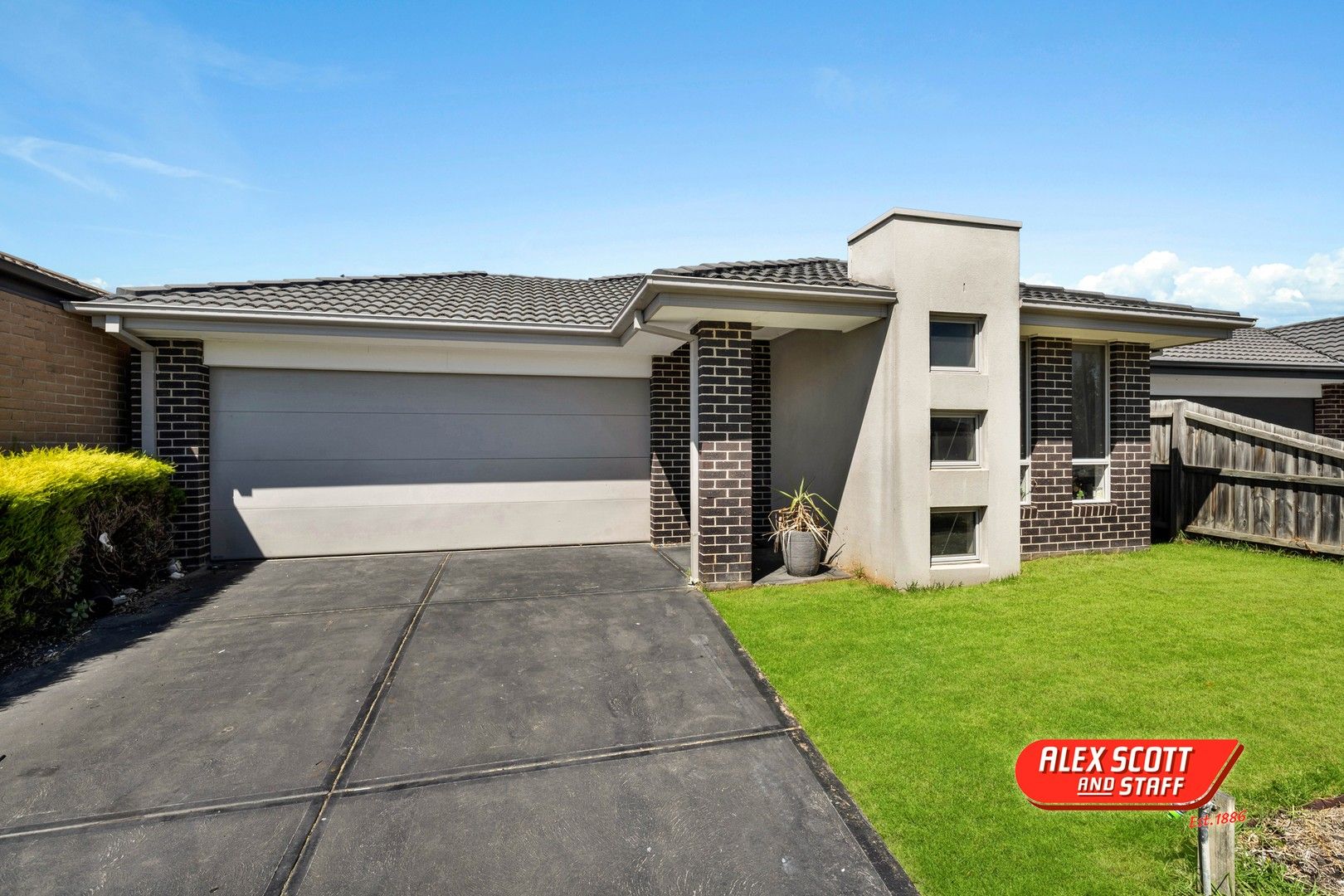 85 Melissa Way, Pakenham VIC 3810, Image 0