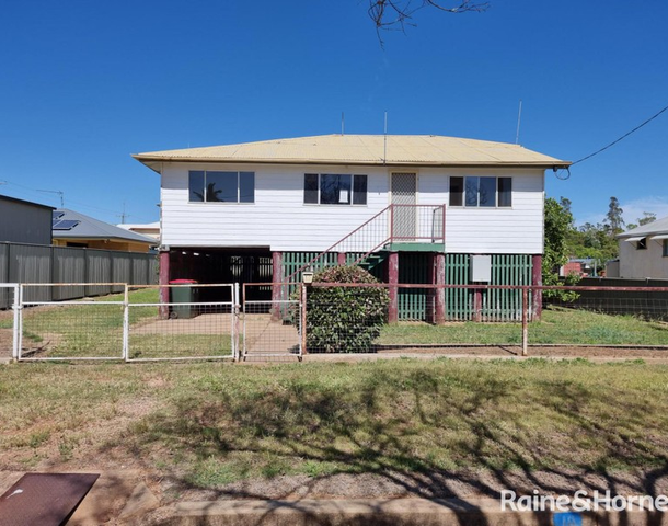 10 Karmoo Street, Clermont QLD 4721