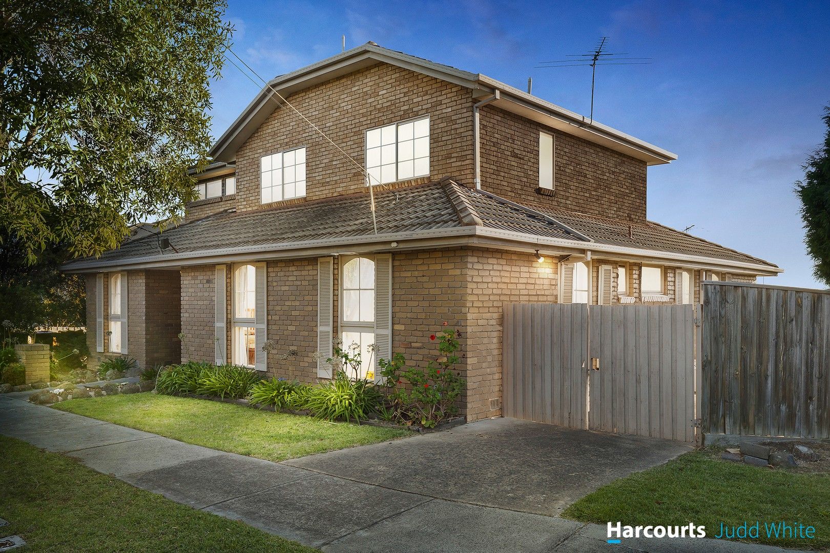 1 Holly Green Drive, Wheelers Hill VIC 3150, Image 0