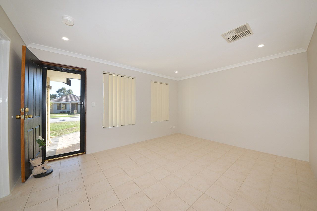 4 Springthorpe Terrace, Clarkson WA 6030, Image 1