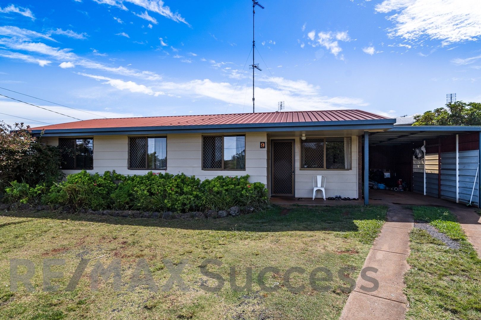 9 Sapphire CRT, Kearneys Spring QLD 4350 House For Rent Domain