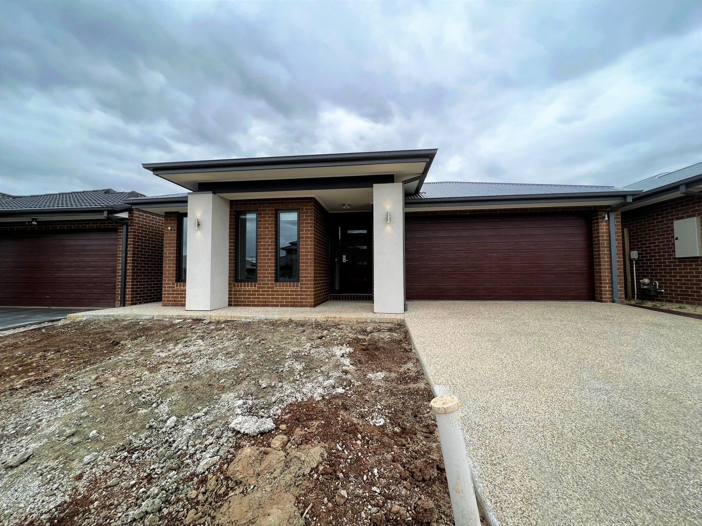 4 bedrooms House in 79 Walkside Boulevard FRASER RISE VIC, 3336