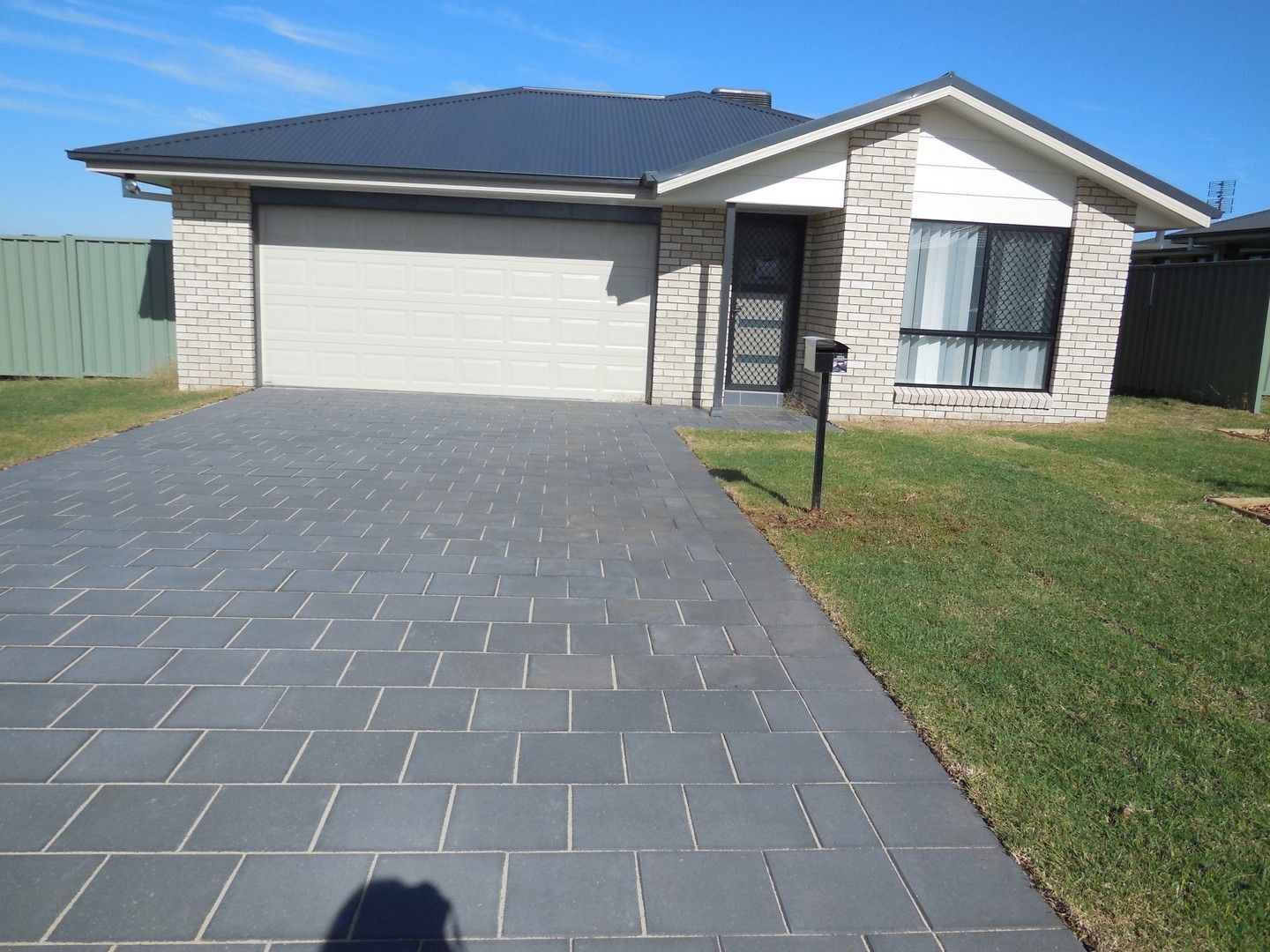 4 bedrooms House in 9 Warragrah Place PARKES NSW, 2870