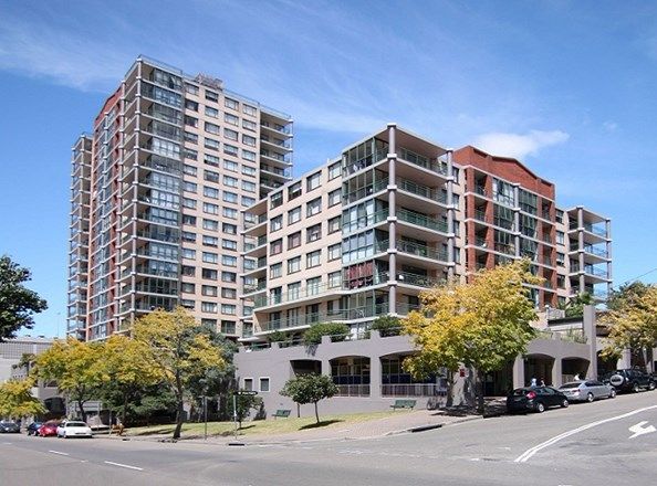 2 bedrooms Apartment / Unit / Flat in 111/1-3 Woodville Street HURSTVILLE NSW, 2220