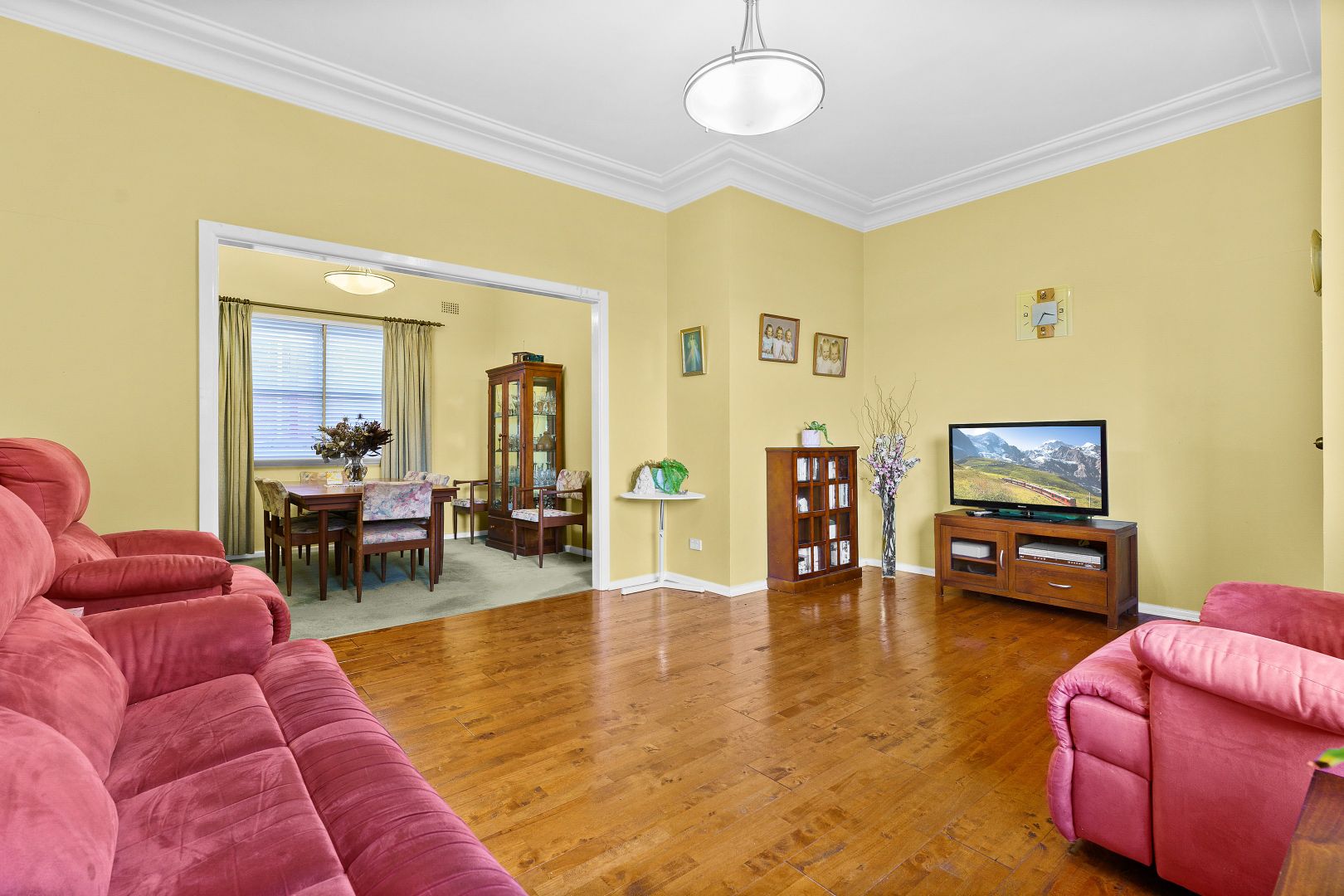 31 Blackshaw Avenue, Mortdale NSW 2223, Image 2