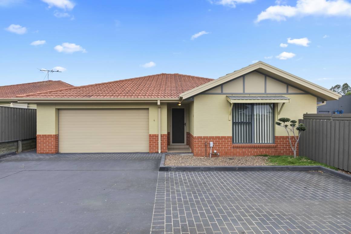 Picture of 4/12 Denton Park Drive, RUTHERFORD NSW 2320