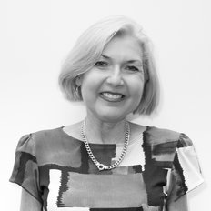 Margaret King, Sales representative