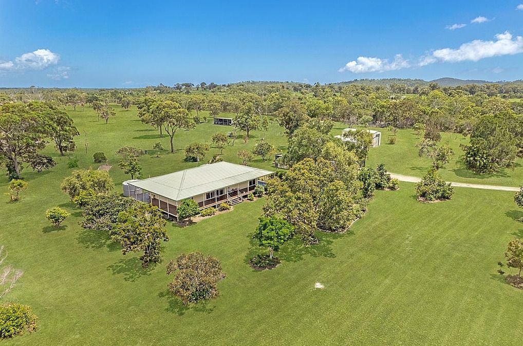 4 bedrooms House in 2361 Round Hill Road AGNES WATER QLD, 4677