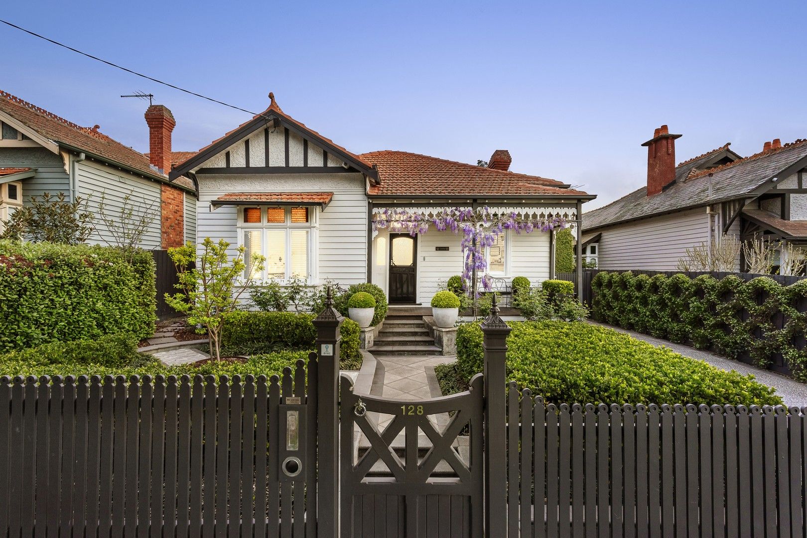 4 bedrooms House in 128 Harcourt Street HAWTHORN EAST VIC, 3123