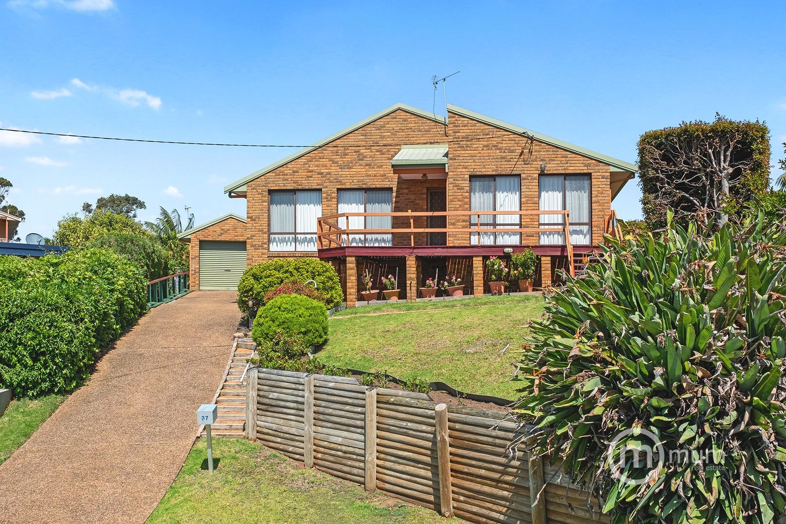 37 Hilltop Crescent, Mollymook Beach NSW 2539, Image 2