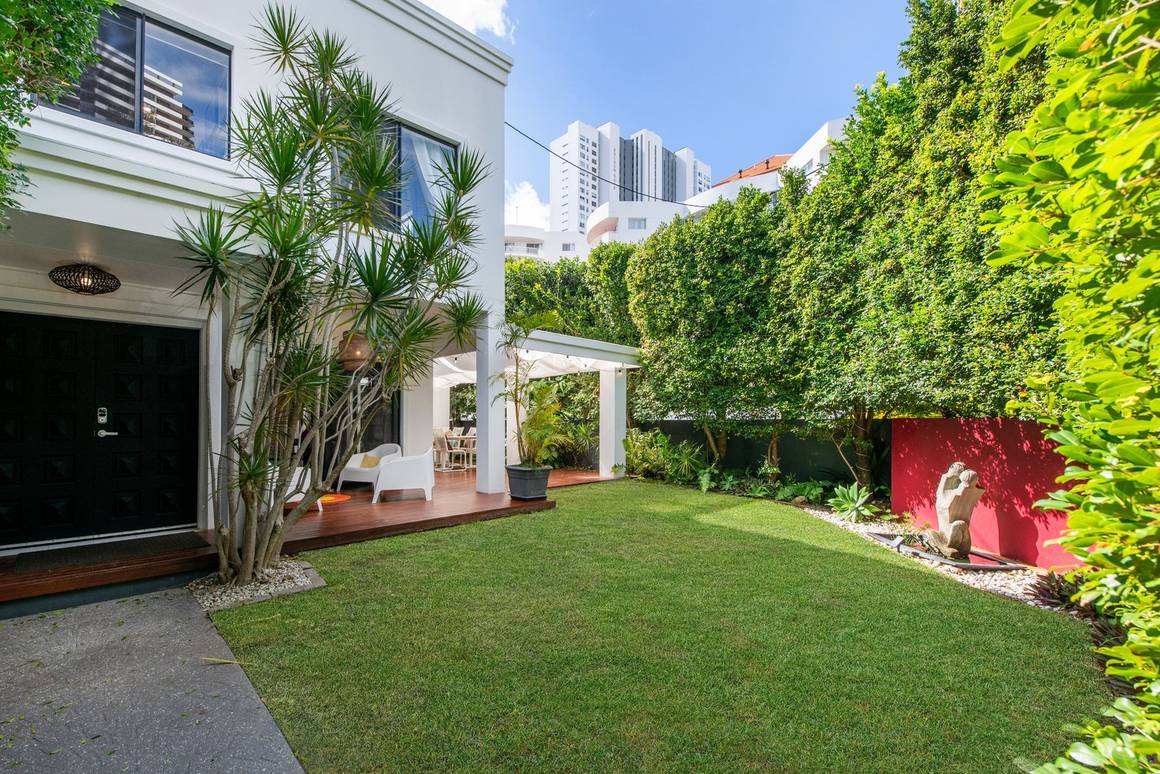 Picture of 1/7 Birt Avenue, SURFERS PARADISE QLD 4217