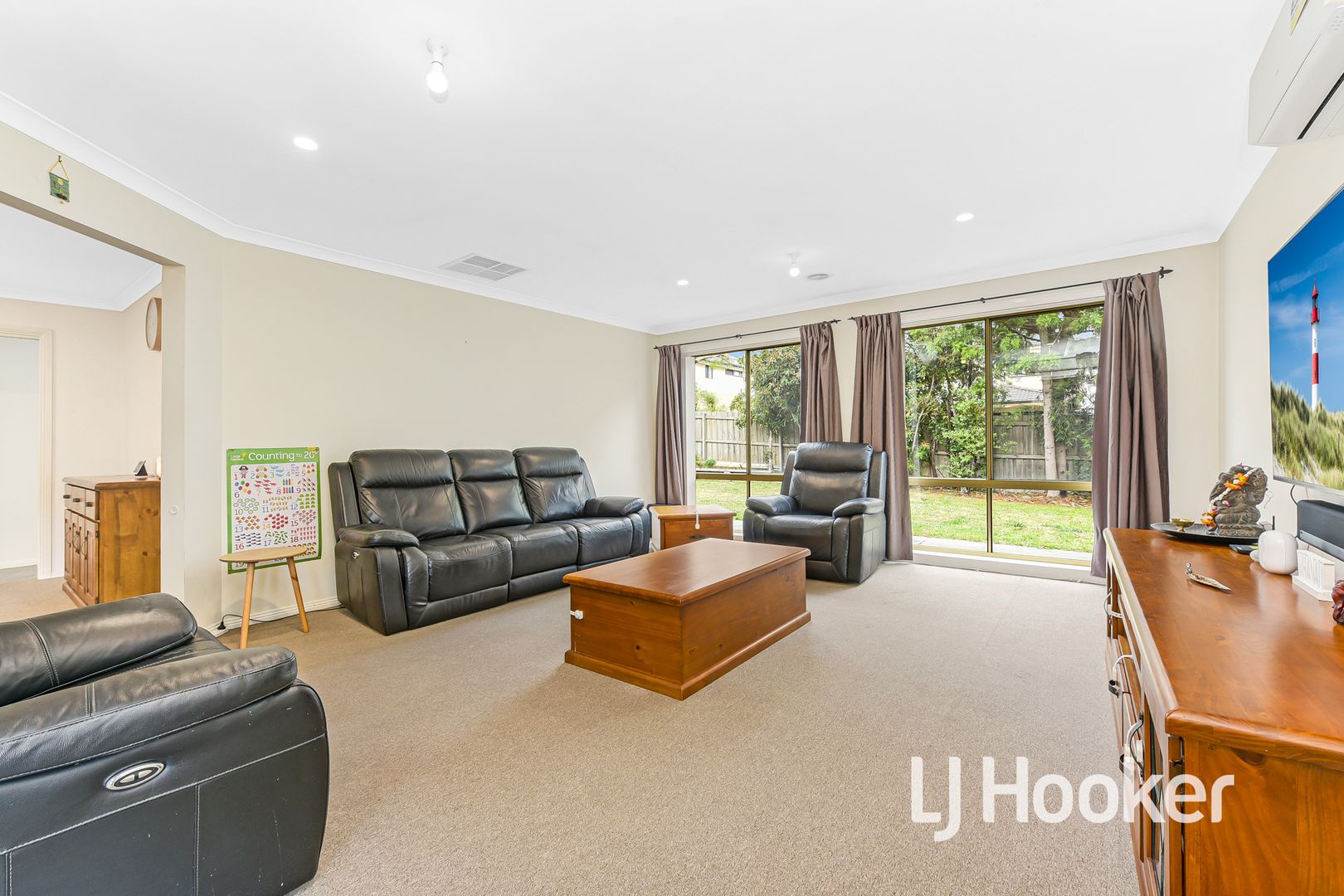 56 Elliott Parade, Lynbrook VIC 3975, Image 2