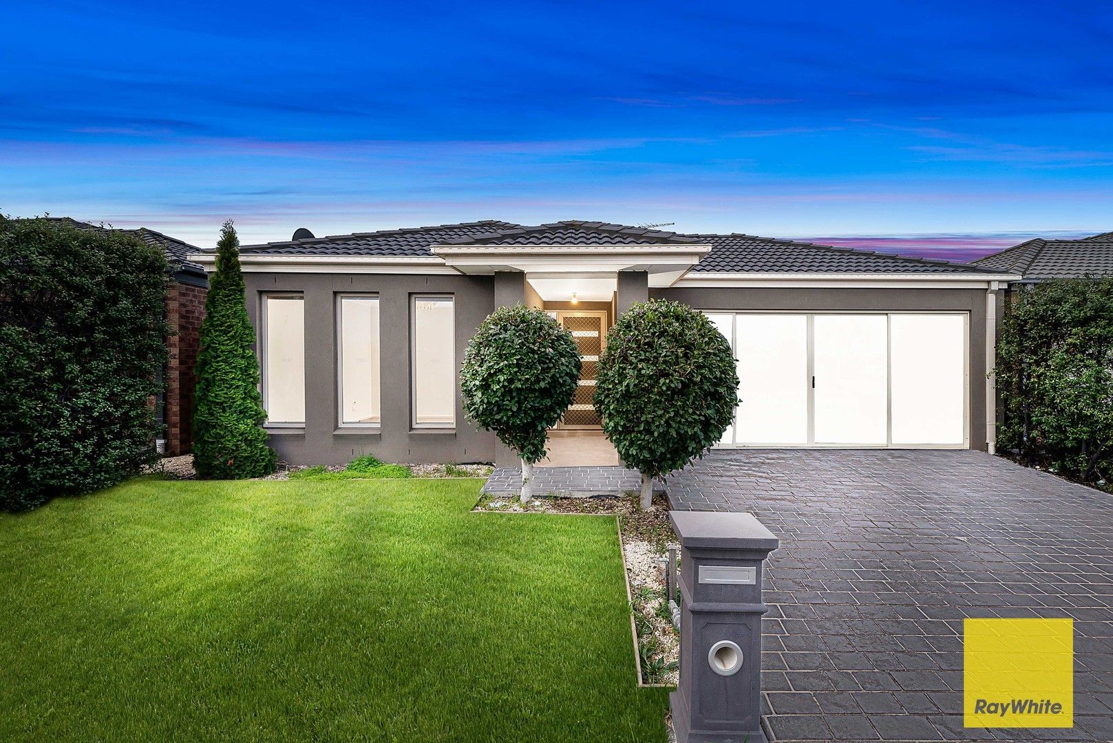 4 bedrooms House in 4 Caraleena Drive TARNEIT VIC, 3029