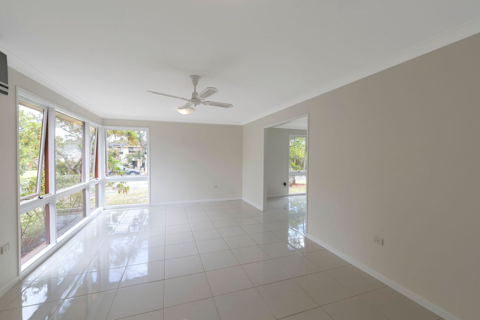 30 Lakin Street, Bateau Bay NSW 2261, Image 2