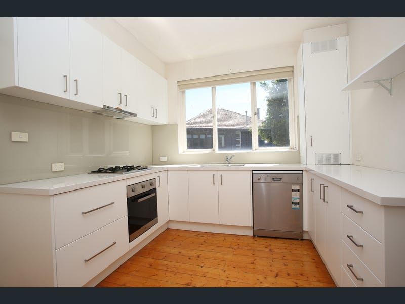2 bedrooms Apartment / Unit / Flat in 4/12 Williams Road PRAHRAN VIC, 3181
