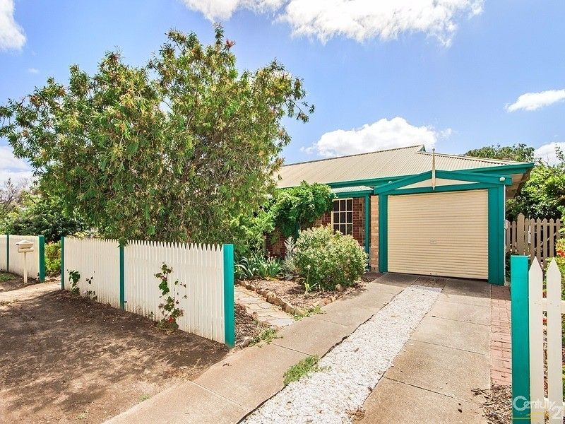 4 Falcon Street, Port Willunga SA 5173, Image 1