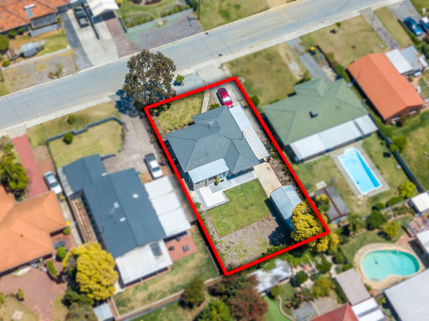 102 Carisbrooke Street, Maddington WA 6109, Image 2