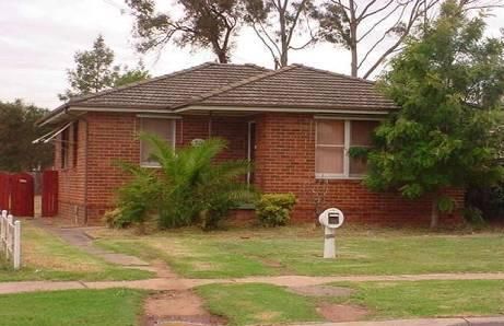 2 bedrooms House in 30 Moree Avenue WESTMEAD NSW, 2145