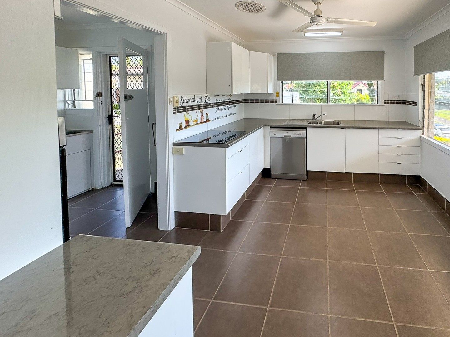 3 bedrooms House in 10 Ancilla Street MANSFIELD QLD, 4122