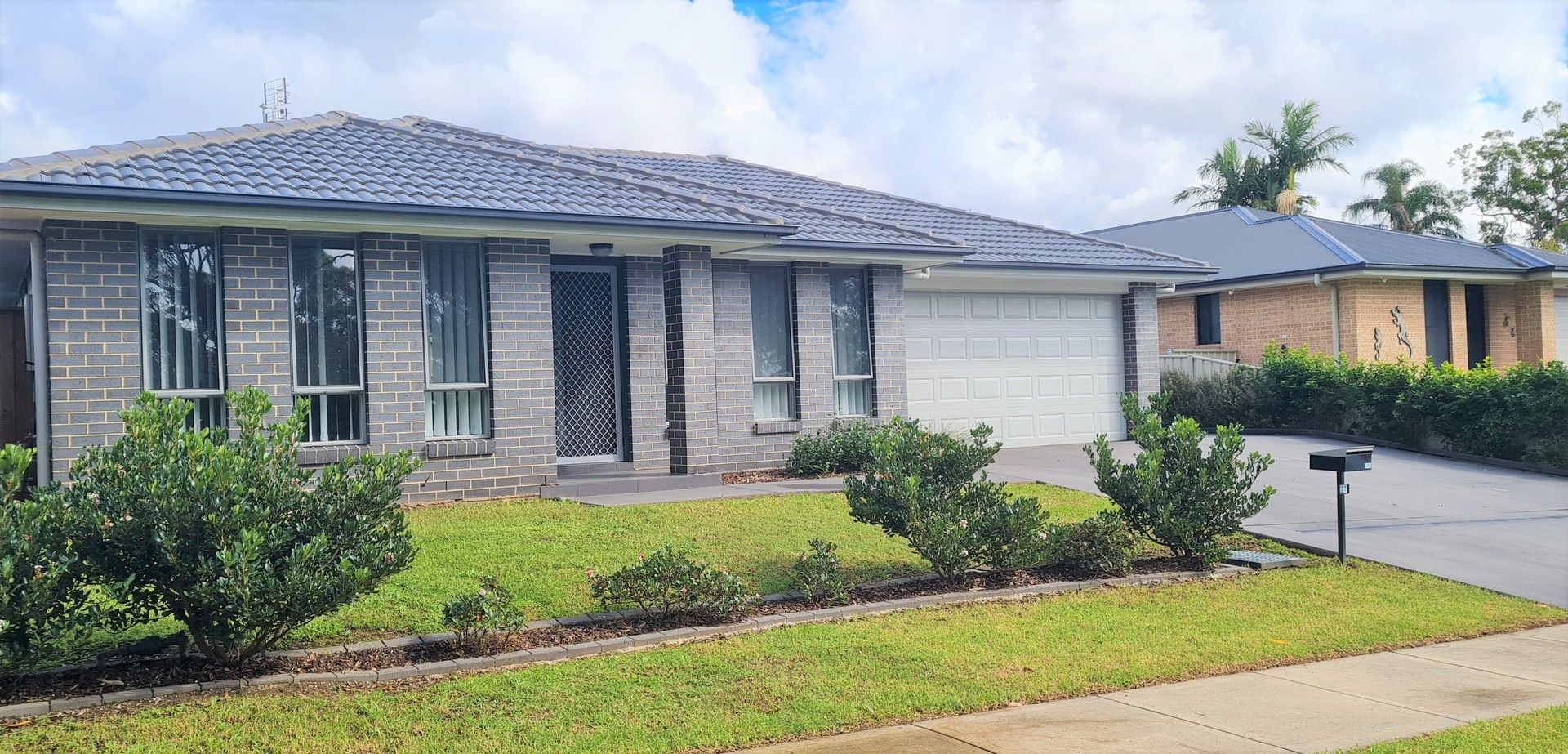 27 Chifley Road, Morisset Park NSW 2264 House For Rent Domain