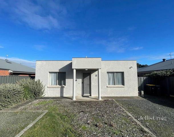 9 Jemacra Place, Mount Clear VIC 3350