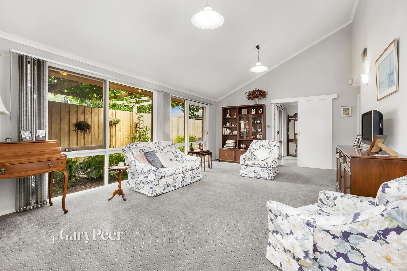 2/16 Weeroona Road, Murrumbeena VIC 3163, Image 1