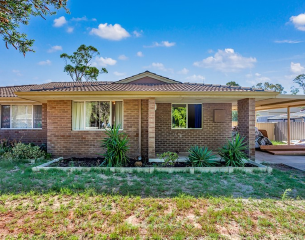 8B Hooper Place, Withers WA 6230