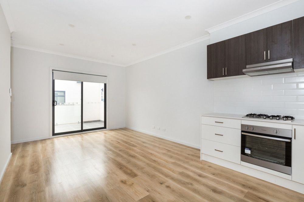 7/10-12 Elm Street, Bayswater VIC 3153, Image 2