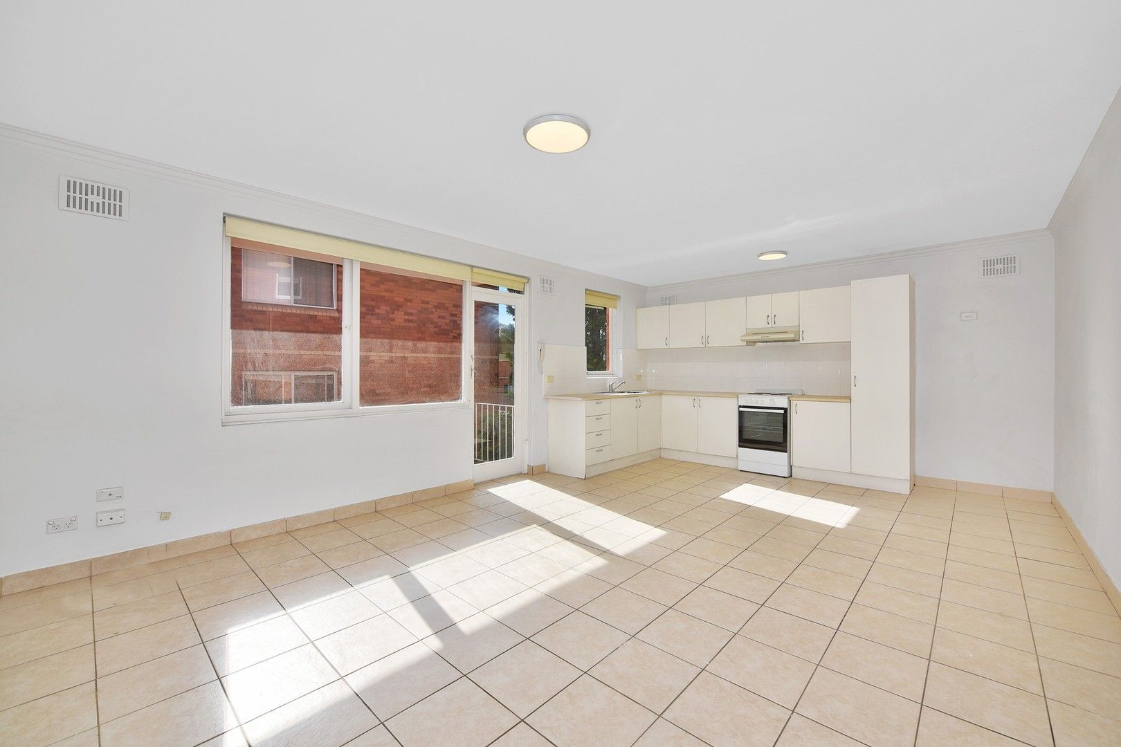 2 bedrooms Apartment / Unit / Flat in 3/43 Chandos Street ASHFIELD NSW, 2131