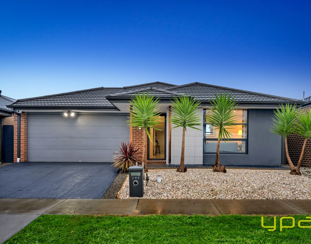 146 Lineham Drive, Cranbourne East VIC 3977