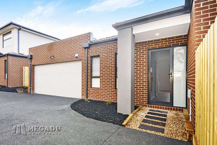 3 bedrooms Apartment / Unit / Flat in 3/6 Grieve Street MACLEOD VIC, 3085