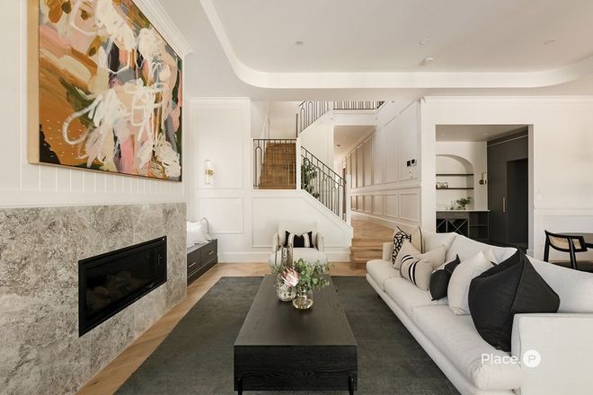 72 Arnold Street Holland Park 4121 - Image 3