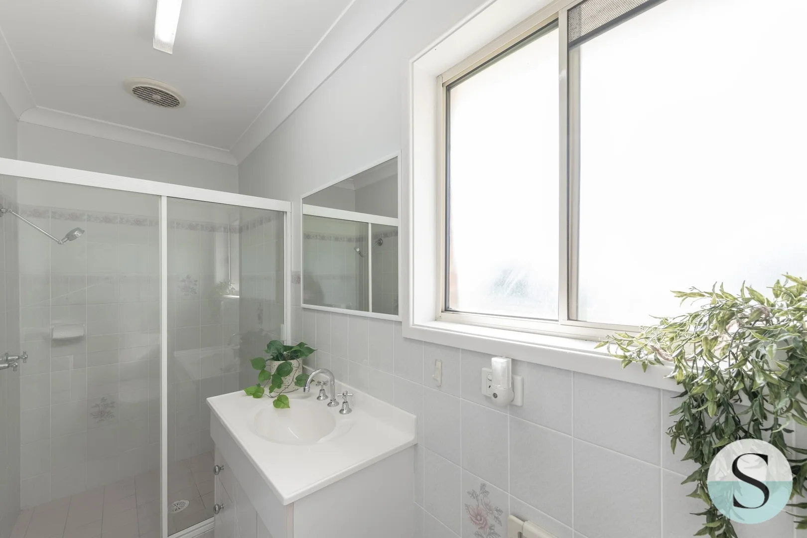 Additional image 19 of 7 Seaspray Close, Caves Beach NSW 2281