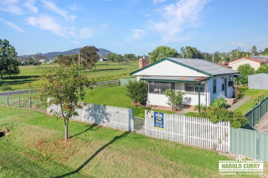 54 Pelham Street, Tenterfield NSW 2372, Image 0