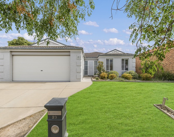 23 Brindalee Way, Hillside VIC 3037