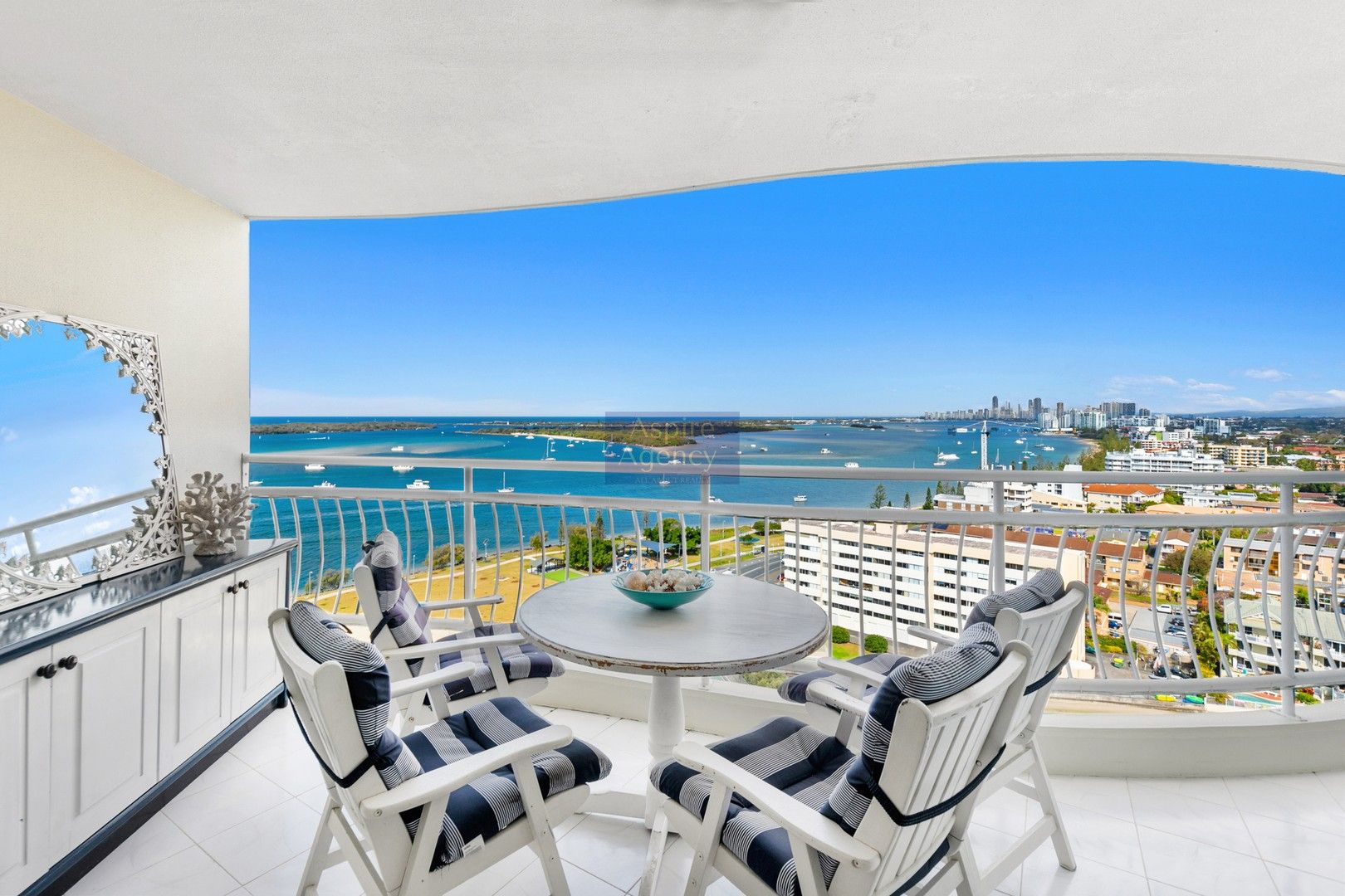 2 bedrooms Apartment / Unit / Flat in 16C/5 Bayview Street RUNAWAY BAY QLD, 4216