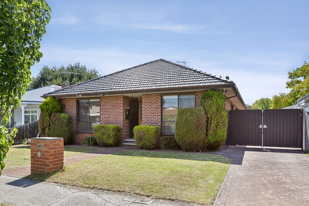 4 bedrooms House in 9 John St OAK PARK VIC, 3046
