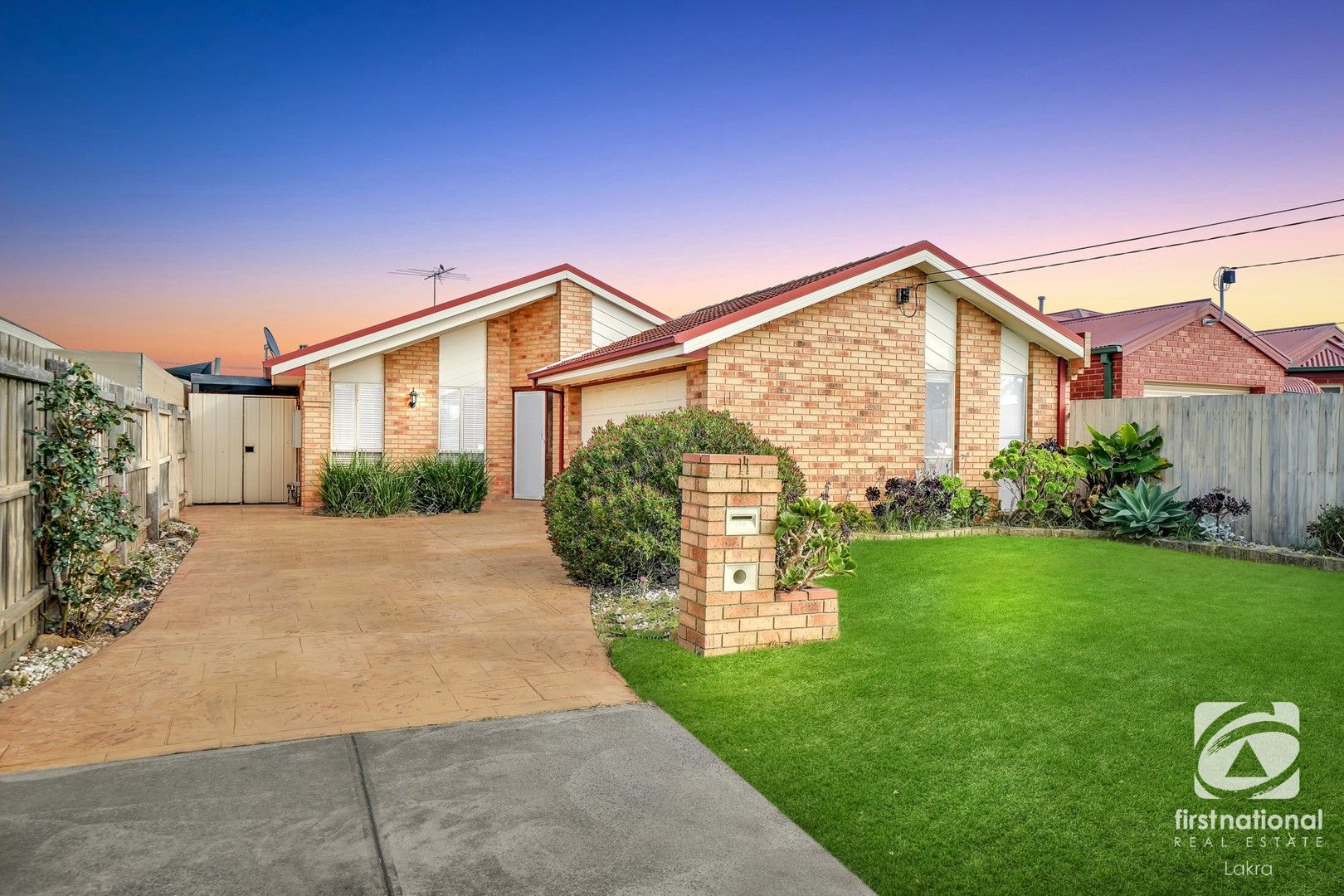 3 bedrooms House in 11 Emery Court ALTONA MEADOWS VIC, 3028