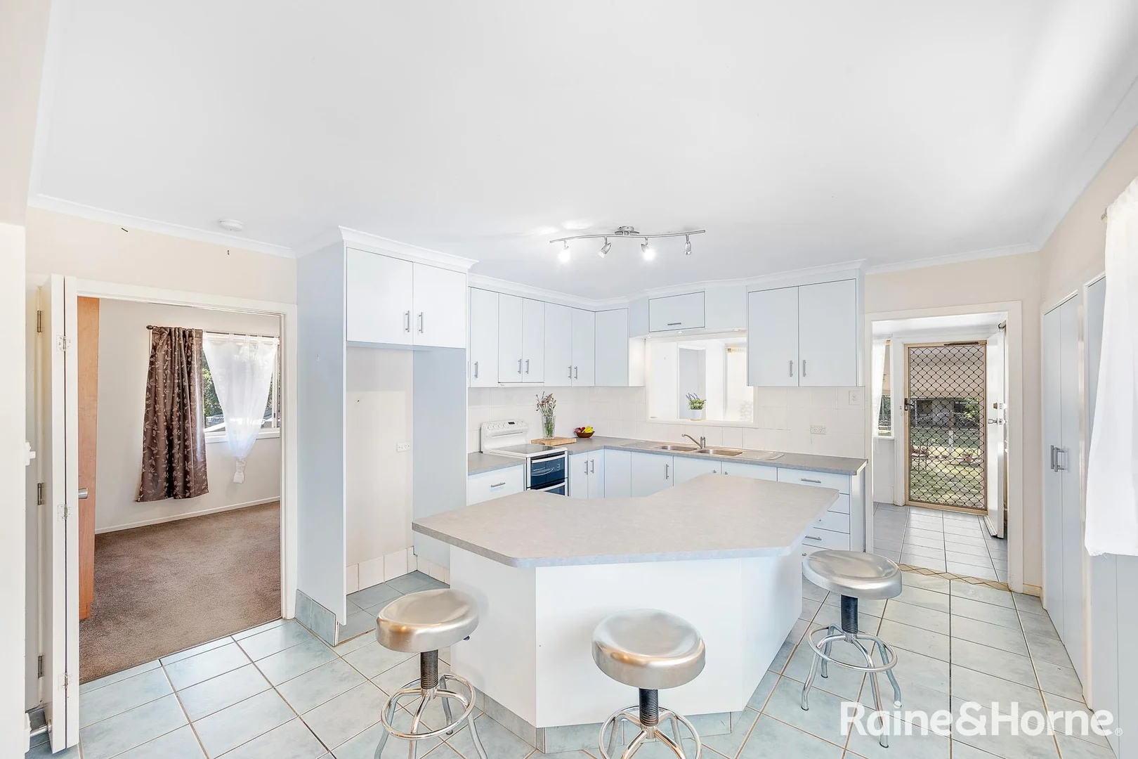 Additional image 5 of 112 Gentle Annie Road, Ambrose QLD 4695
