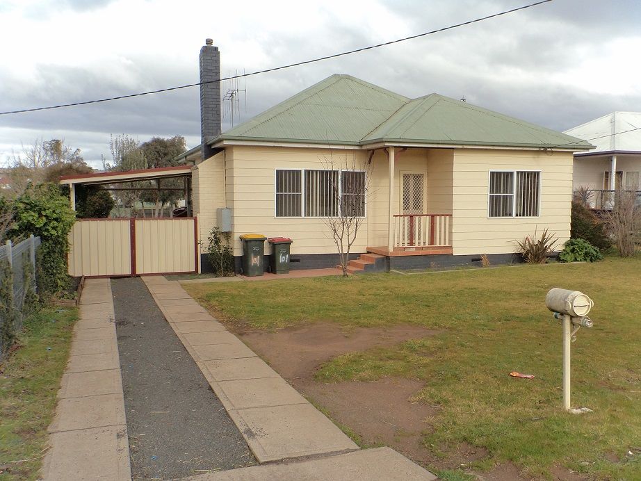 101 Hume Street Goulburn Nsw 2580 House For Rent Domain