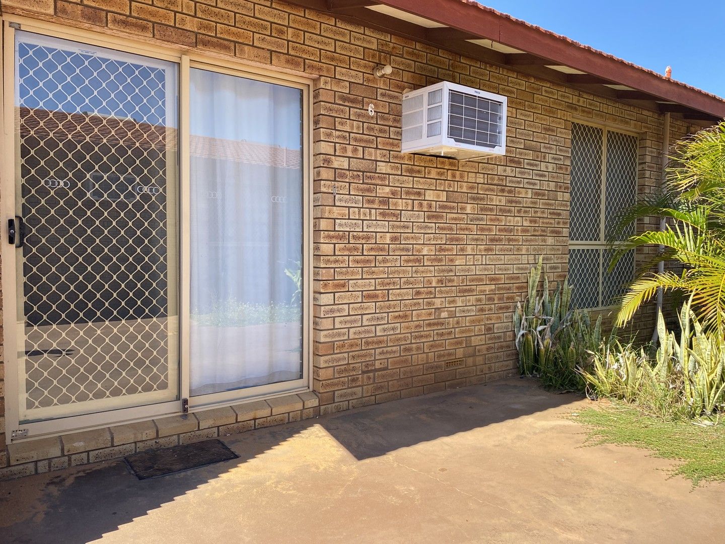 Unit 6/68 Wooramel Street, Carnarvon WA 6701 Apartment For Rent