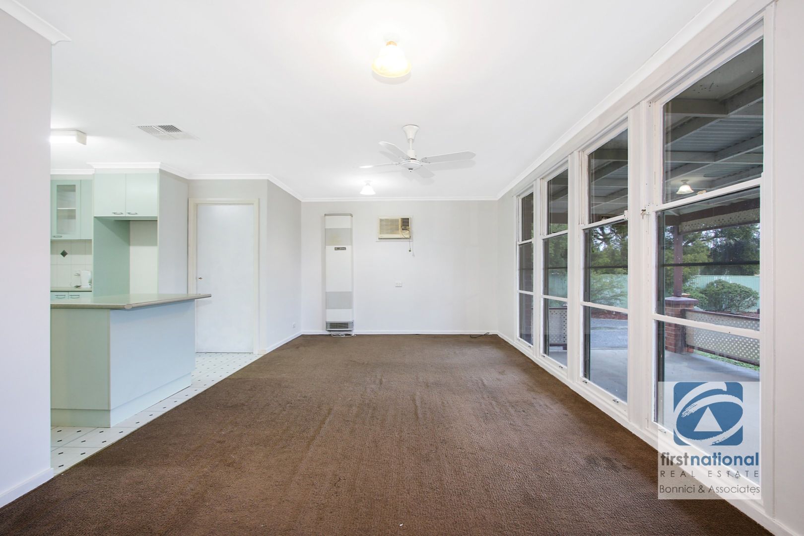 113 Pell Street, Howlong NSW 2643, Image 2