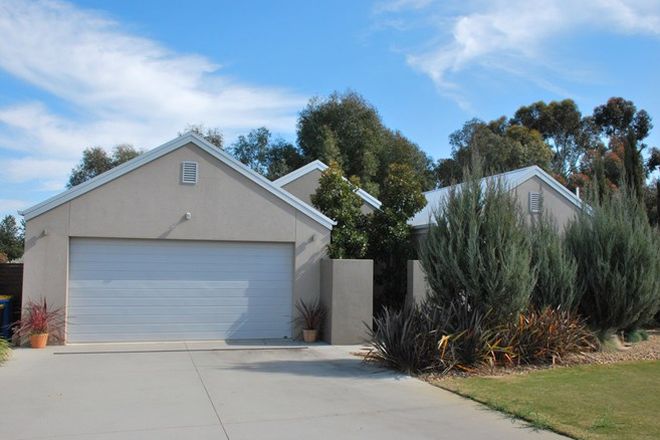 Picture of 16 Mavis Steward Drive, BAROOGA NSW 3644