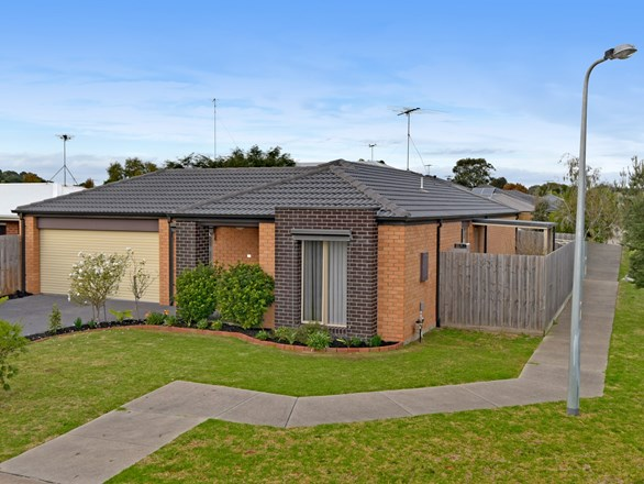 12 Wave Street, St Leonards VIC 3223