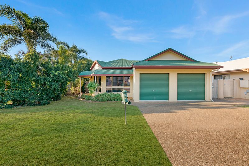 4 bedrooms House in 10 Monaro Cct MOUNT LOUISA QLD, 4814