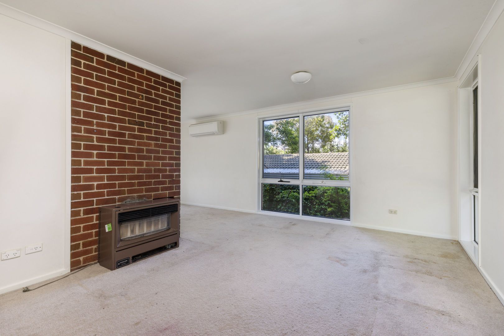 19 Sprent Street, Narrabundah ACT 2604, Image 1