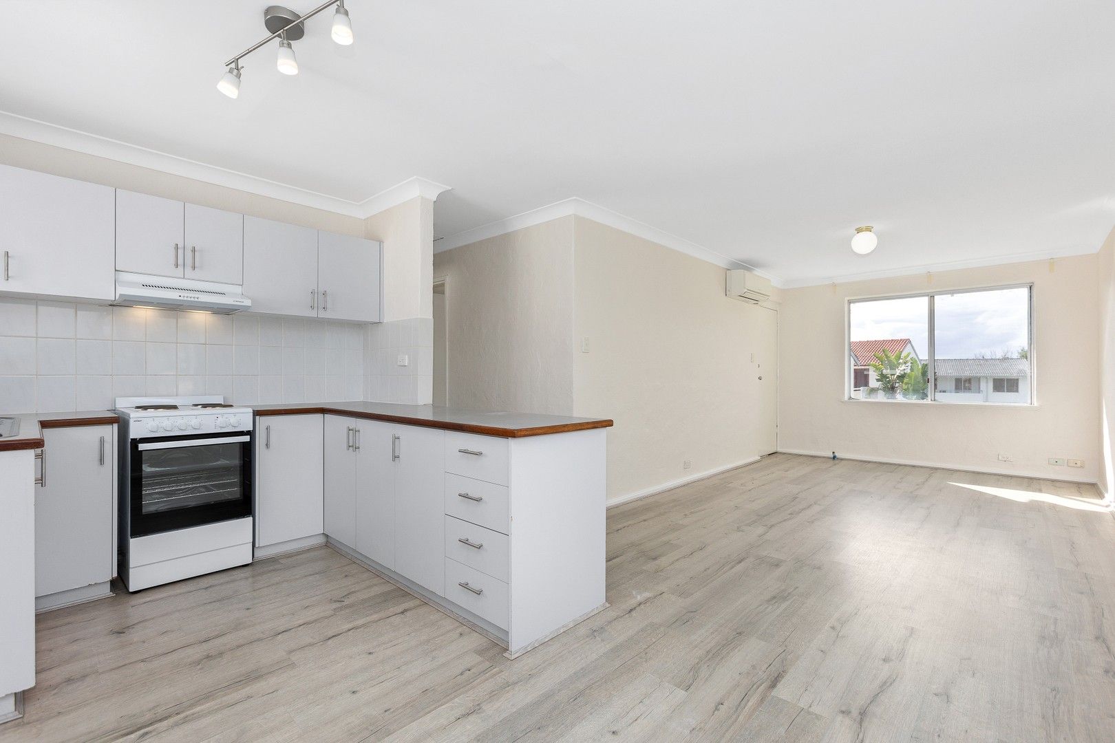 2 bedrooms Apartment / Unit / Flat in 24I/125 Herdsman Parade WEMBLEY WA, 6014