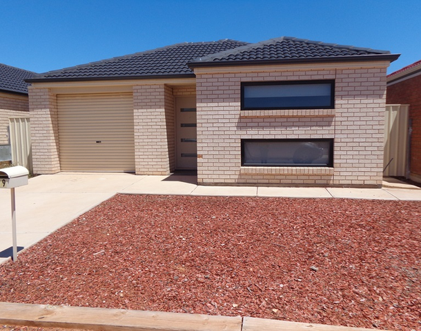 19 Mcdonald Drive, Whyalla Stuart SA 5608